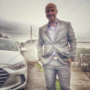 Meet your Posher, Corey